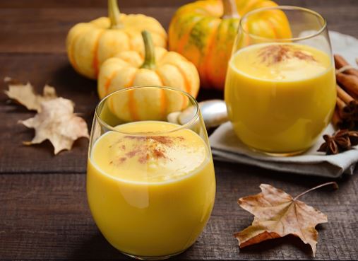 6 Cleansing Juices & Smoothies to Help Stay Healthy this Fall